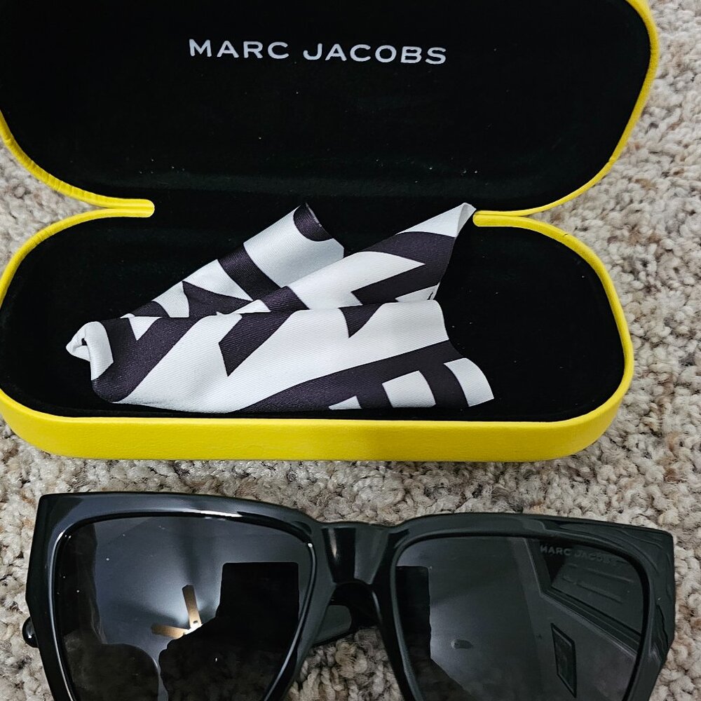 Marc Jacob's glasses